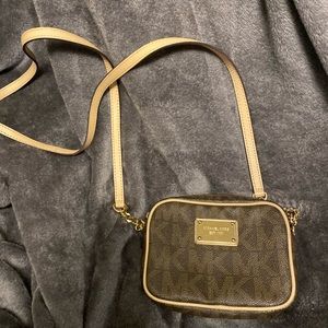 Michael Kors Crossbody Bag